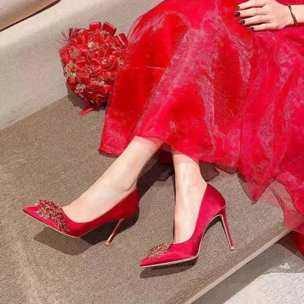 Exquisite red satin heels - Image 3
